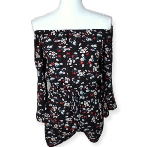 NO BOUNDARIES BLACK, RED, WHITE & BLUE FLORAL OFF-THE-SHOULDER ROMPER SZ.XS EUC - Picture 1 of 8